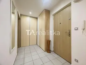 Pronájem bytu 2+1, Ostrava, Balcarova, 54 m2