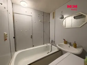 Pronájem bytu 4+kk, Praha - Prosek, Mimoňská, 66 m2