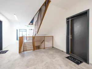 Prodej bytu 1+kk, Praha, Milánská, 31 m2