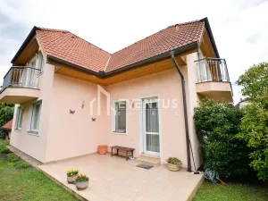 Prodej rodinného domu, Praha - Lysolaje, Nad Helmrovkou, 300 m2