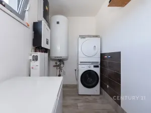 Pronájem rodinného domu, Lužice, 104 m2
