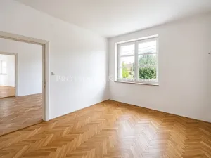 Prodej ordinace, Křižanov, Benešovo náměstí, 530 m2