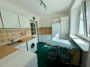 Prodej bytu 2+1, Stochov, J. A. Komenského, 43 m2