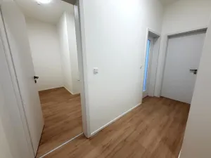 Pronájem kanceláře, Brno - Černá Pole, třída Generála Píky, 84 m2
