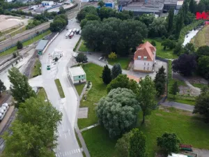 Pronájem kanceláře, Králův Dvůr, V Lukách, 200 m2