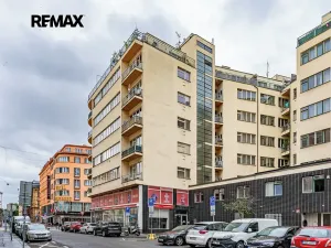 Pronájem bytu 3+1, Praha - Holešovice, Františka Křížka, 105 m2