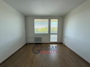 Pronájem bytu 2+kk, Praha - Prosek, Prosecká, 41 m2