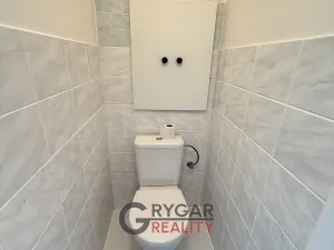 Pronájem bytu 2+kk, Praha - Prosek, Prosecká, 41 m2