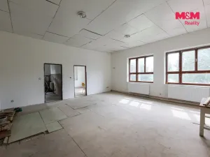 Prodej výrobních prostor, Černošín, 1100 m2