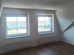 Pronájem bytu 3+kk, Praha - Kobylisy, Klíčanská, 93 m2
