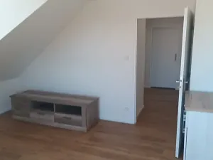 Pronájem bytu 3+kk, Praha - Kobylisy, Klíčanská, 93 m2