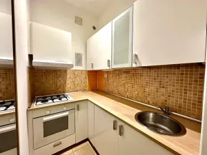 Pronájem bytu 2+kk, Praha - Libeň, Vosmíkových, 45 m2
