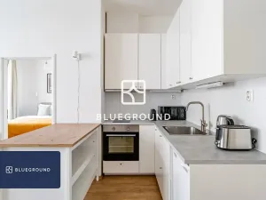 Pronájem bytu 2+kk, Praha - Vinohrady, Sarajevská, 42 m2