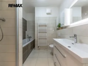 Prodej bytu 5+kk, Praha - Modřany, K Vystrkovu, 134 m2
