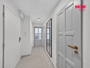 Prodej bytu 3+kk, Praha, Skloněná, 55 m2