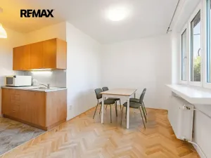 Pronájem bytu 3+kk, Praha - Dejvice, Šárecká, 76 m2