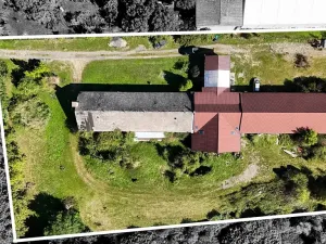 Prodej obchodního prostoru, Střemy, 1200 m2