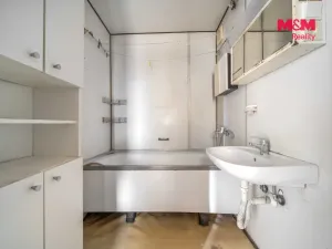 Prodej bytu 3+1, Domažlice, Ladova, 76 m2