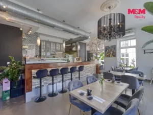 Pronájem obchodního prostoru, Mariánské Lázně, Ruská, 108 m2