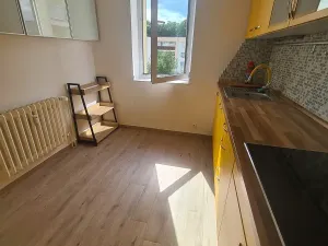 Pronájem bytu 2+1, Praha - Prosek, Okřínecká, 52 m2