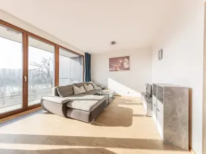 Pronájem bytu 2+kk, Praha - Holešovice, V háji, 55 m2