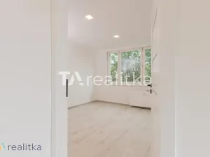 Prodej bytu 2+1, Karviná, Bratr. Veverkových, 56 m2