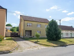 Prodej rodinného domu, Rašovice, 272 m2