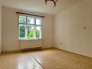 Pronájem bytu 2+kk, Klatovy, Dukelská, 56 m2