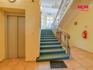 Prodej bytu 2+1, Mariánské Lázně - Úšovice, Anglická, 95 m2