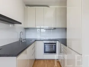 Pronájem bytu 2+kk, Praha - Holešovice, Argentinská, 52 m2