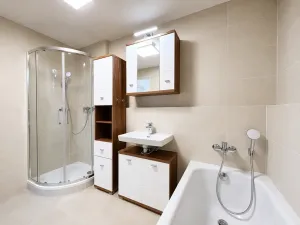 Pronájem bytu 3+kk, Praha, Počernická, 82 m2
