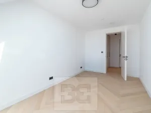 Pronájem bytu 4+kk, Praha - Karlín, Sokolovská, 183 m2