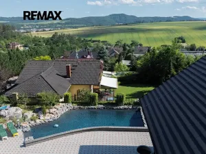 Prodej vily, Králův Dvůr, Pod Lesem, 296 m2