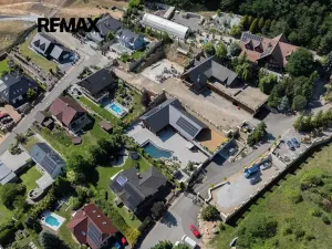 Prodej vily, Králův Dvůr, Pod Lesem, 296 m2