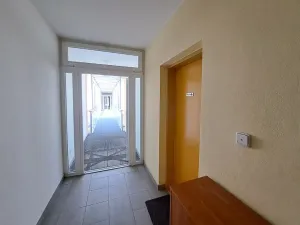 Pronájem bytu 1+kk, Otrokovice, 40 m2
