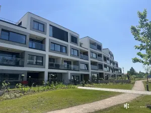 Pronájem bytu 1+kk, Praha - Hlubočepy, Dostalové, 28 m2