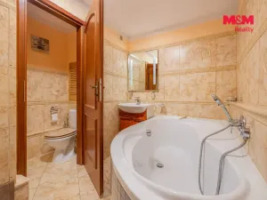Prodej bytu 4+1, Litoměřice - Pokratice, Ladova, 77 m2