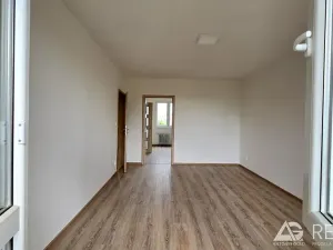 Pronájem bytu 2+1, Praha - Malešice, Chotutická, 54 m2