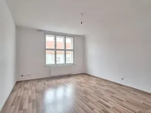 Pronájem bytu 2+1, Praha - Žižkov, Roháčova, 80 m2