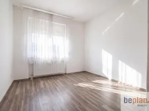 Prodej rodinného domu, Drnholec, Tyršova, 300 m2