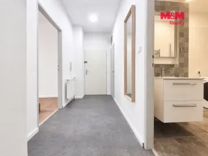 Pronájem bytu 2+kk, Praha - Bubeneč, Eliášova, 59 m2