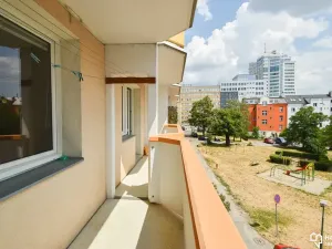 Pronájem bytu 2+1, Olomouc, tř. Kosmonautů, 54 m2