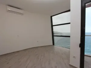 Prodej bytu 4+kk, Dobrá Voda, Černá Hora, 126 m2