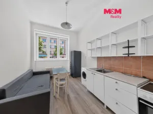Prodej bytu 1+1, Praha, Bělohorská, 43 m2