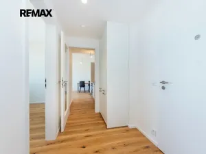 Prodej bytu 2+kk, Praha - Radlice, U Komína, 41 m2