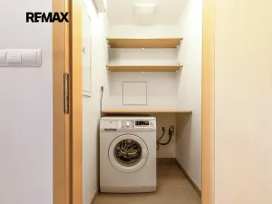 Pronájem bytu 2+kk, Praha - Žižkov, Ke kapslovně, 70 m2