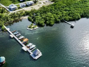 Prodej rodinného domu, French Harbour, Honduras, 185 m2