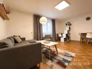 Pronájem bytu 2+1, Pardubice, Jiránkova, 63 m2