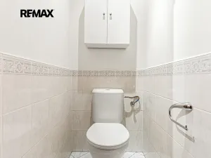 Pronájem bytu 2+kk, Praha - Vysočany, Podkovářská, 54 m2