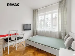 Pronájem bytu 1+kk, Praha - Střešovice, Za Hládkovem, 22 m2